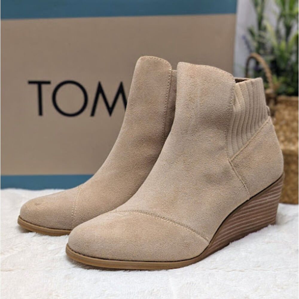 TOMS Sadie Suede & Leather Wedge Ankle Boots Sand Suede Women's 9.5 NIB